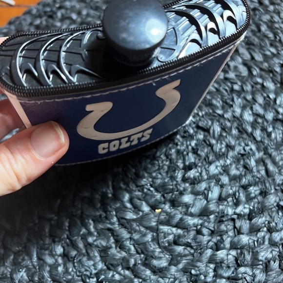 COLTS flask. - Picture 4 of 5